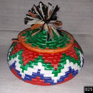 cofanetto in paglia colorato